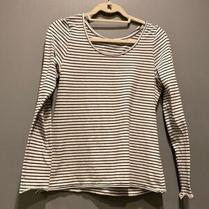 Pure + Good, Anthropologie  scoop neck top. size L